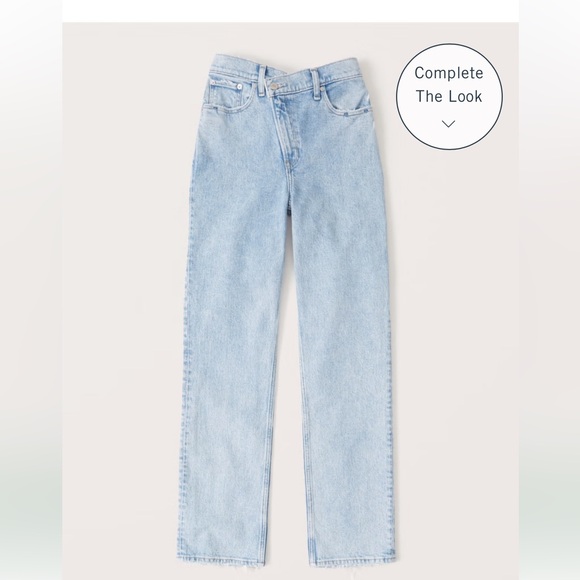 Abercrombie & Fitch 90’s Straight Ultra High Rise with Criss-cross waistband. - Picture 1 of 4